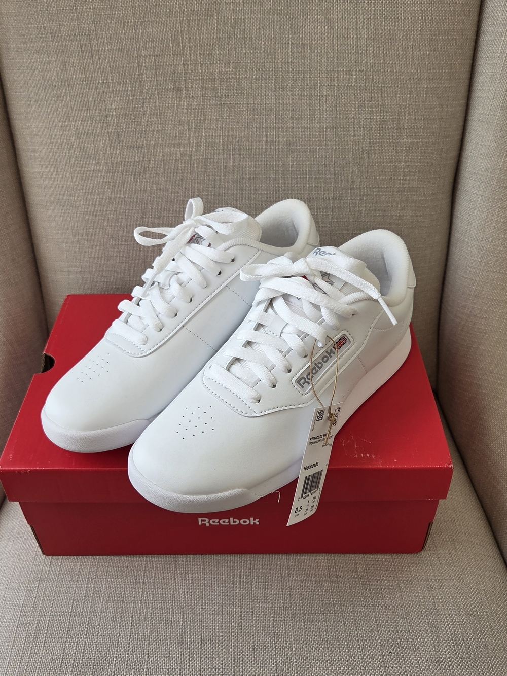 Reebok Women's Princess White Leather Sneakers Size 8.5 Wide Walking Tennis New